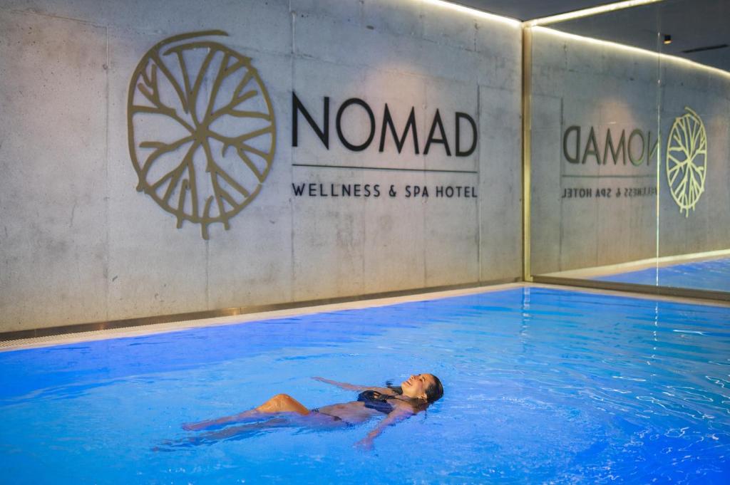 Bazén v ubytování Hotel Nomad nebo v jeho okolí