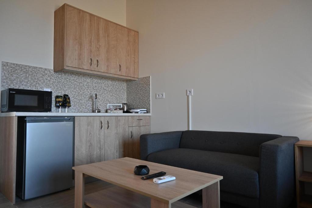 Kuchyň nebo kuchyňský kout v ubytování Lithino Rooms Kalamata