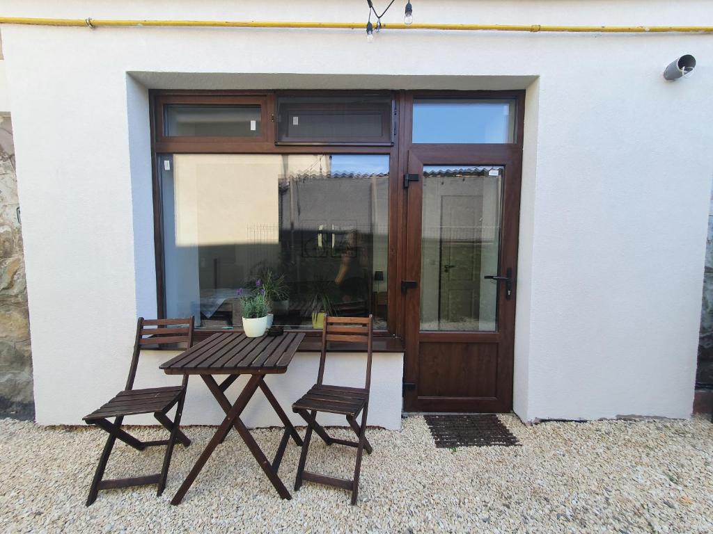 Patio nebo venkovní prostory v ubytování GIRO Guest House