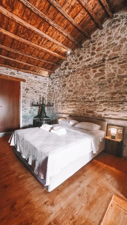 The Cellar Studios - by Avelink - 7