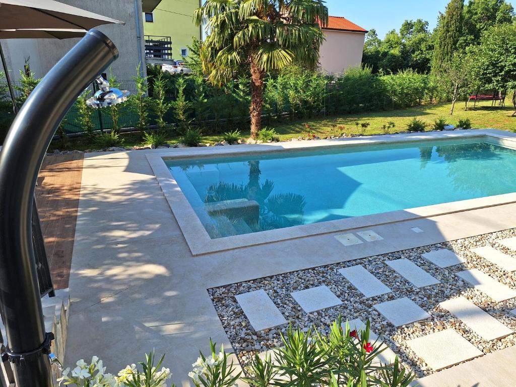 Booking.com: Luxury Kvarner Park Villa with beautiful garden and private  pool , Kastav, CRO . Rezervišite hotel odmah!