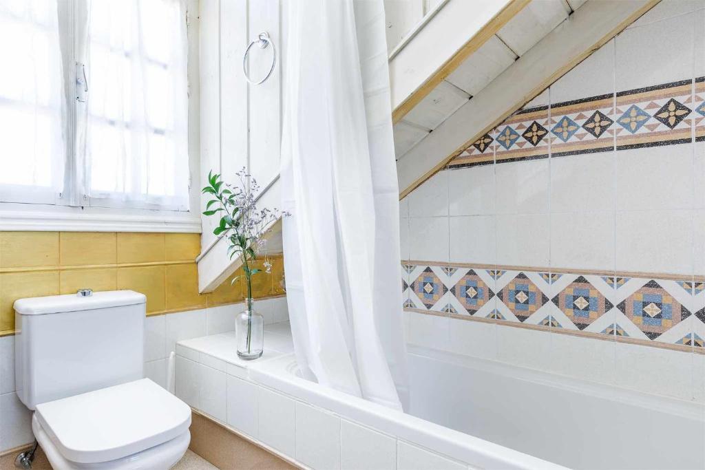 A bathroom at A&N Atico Downtown Torre del Mar