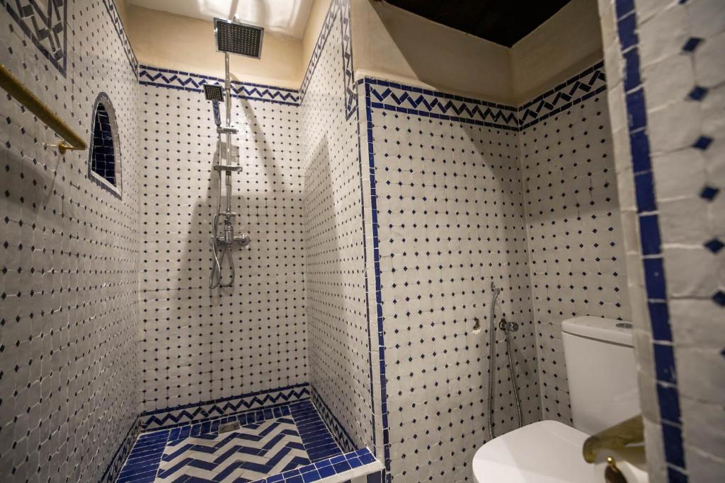 Un baño de Riad Sidrat Fes