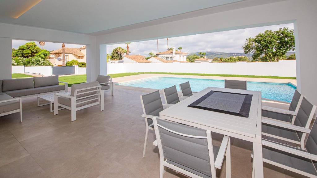 Fotografie z fotogalerie ubytování Villa Las Lomas Sotogrande v destinaci San Roque
