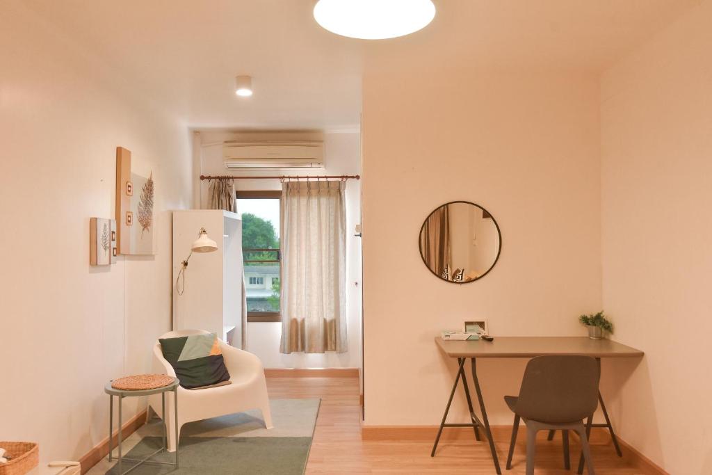 Posezení v ubytování P.U. Inn Resort