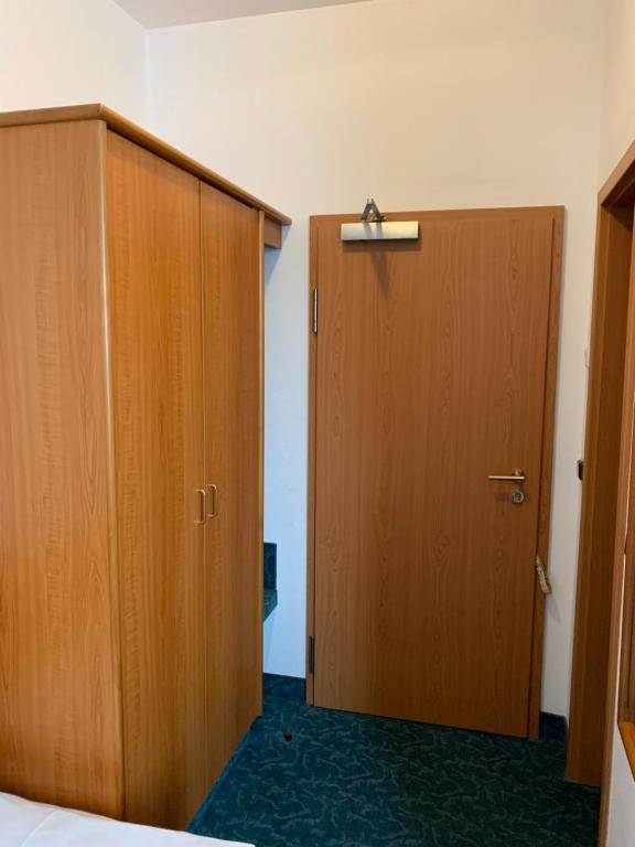 Fotografie z fotogalerie ubytování Hotel Garni Eschenbach v destinaci Hildburghausen