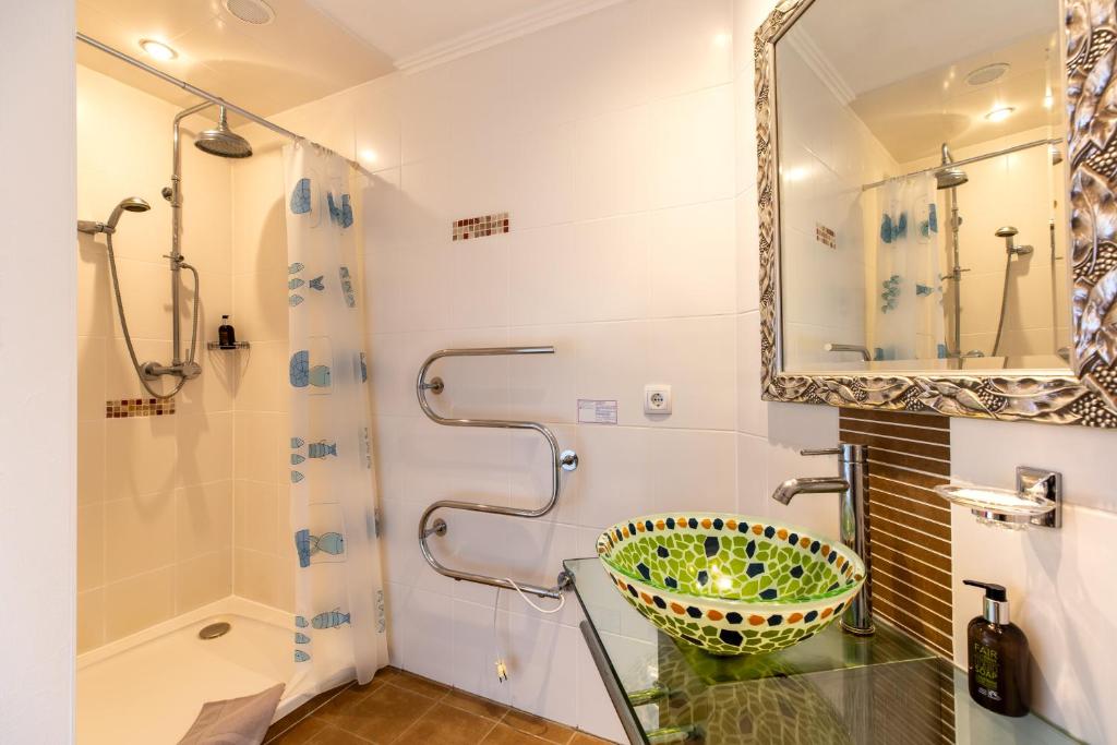 Koupelna v ubytování Hotel MeerLand Pellworm