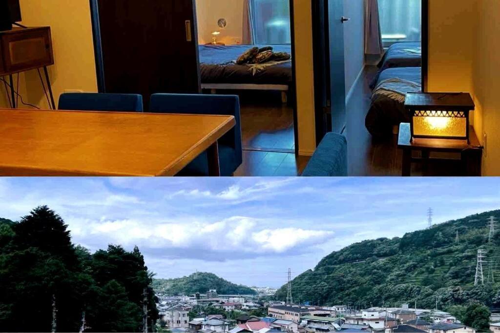 two pictures of a room with a view of a city at 箱根湯本から一駅。大正〜昭和の家具に囲まれた、緑香るウッドテラスのある宿。高台から小田原の街を一望　 in Odawara