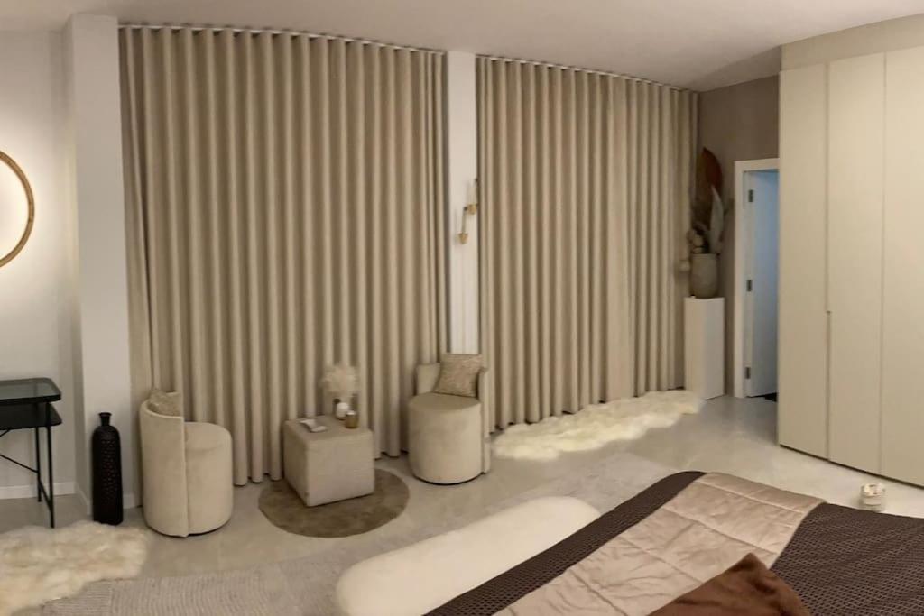 Postel nebo postele na pokoji v ubytování Villa design vue panoramique