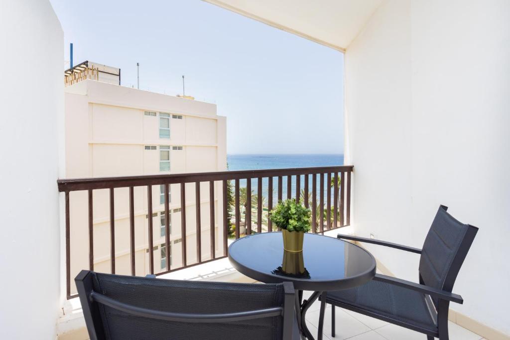 Balkon lub taras w obiekcie Bonito apto Los Cristianos, vistas al mar y playa