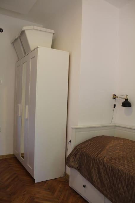 Postel nebo postele na pokoji v ubytování Villa Hedonic