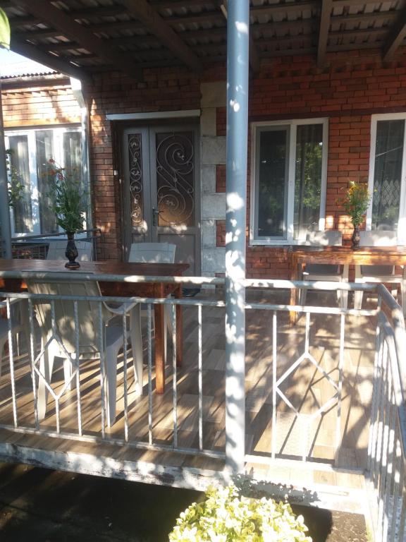 Balkón nebo terasa v ubytování Guest House Darejani