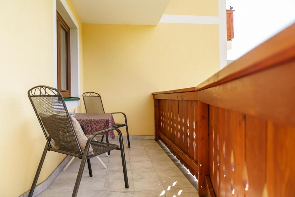 A seating area at Apparthaus Taxegger