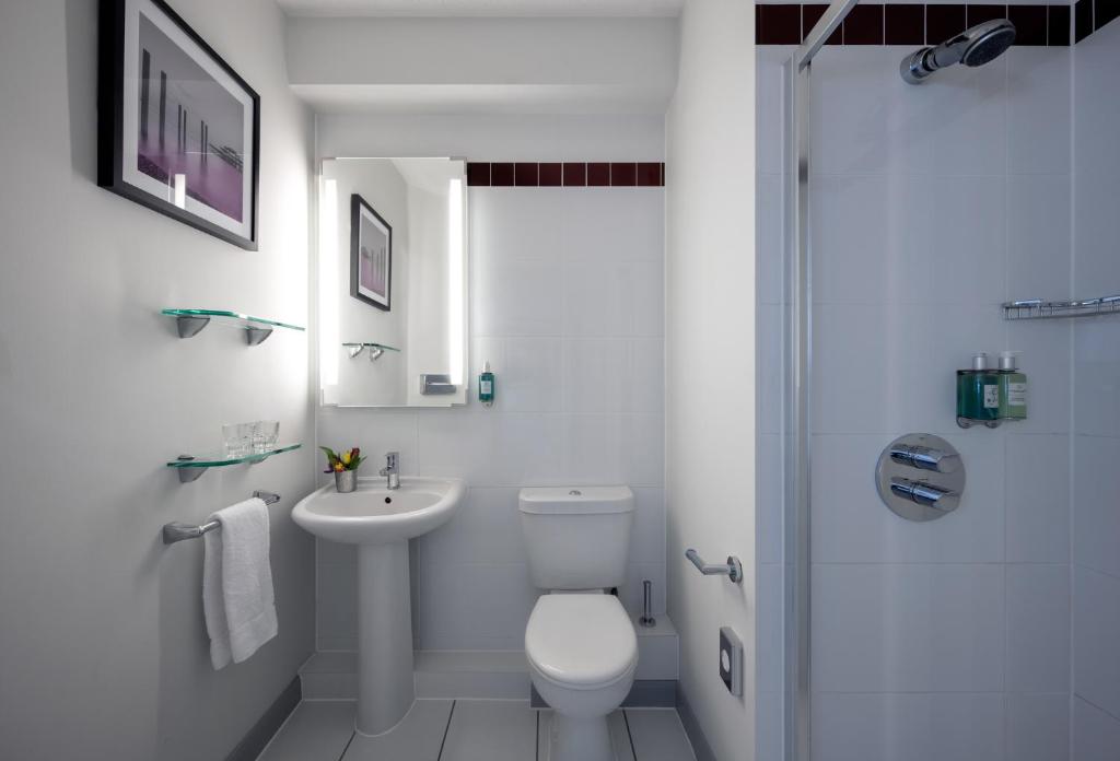 Leonardo Hotel Brighton - Resim 38