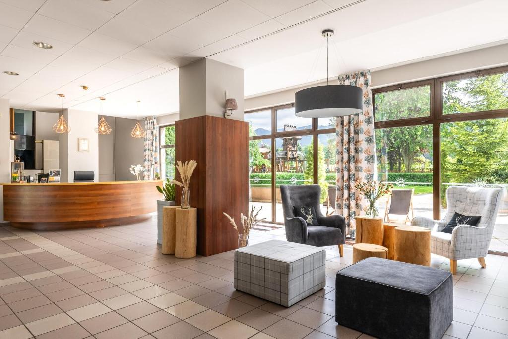 Hotel Helios 300m od Krupówek nowy BASEN od 12 lipca - Resim 17