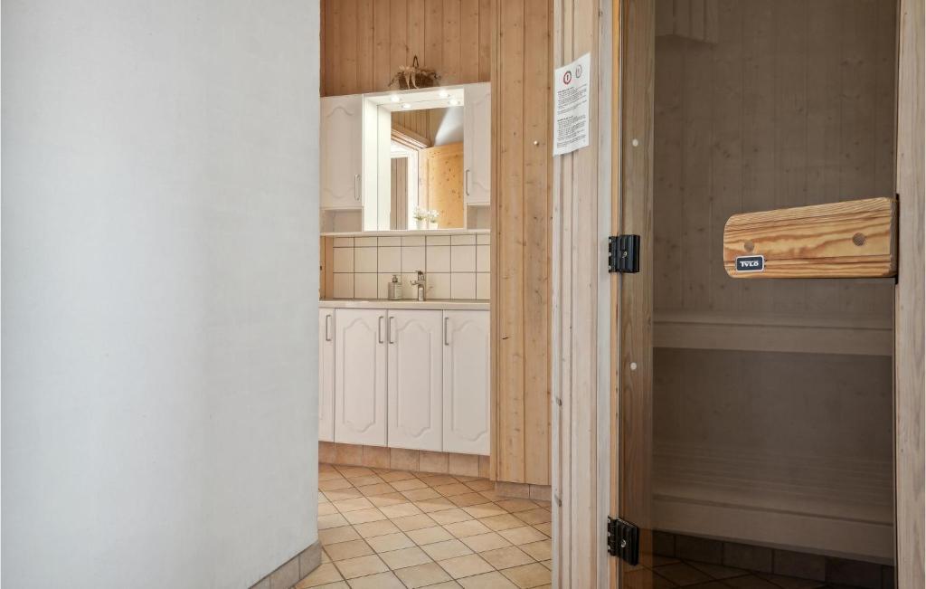Koupelna v ubytování Holiday Home Ærenprisvej Thisted Iii