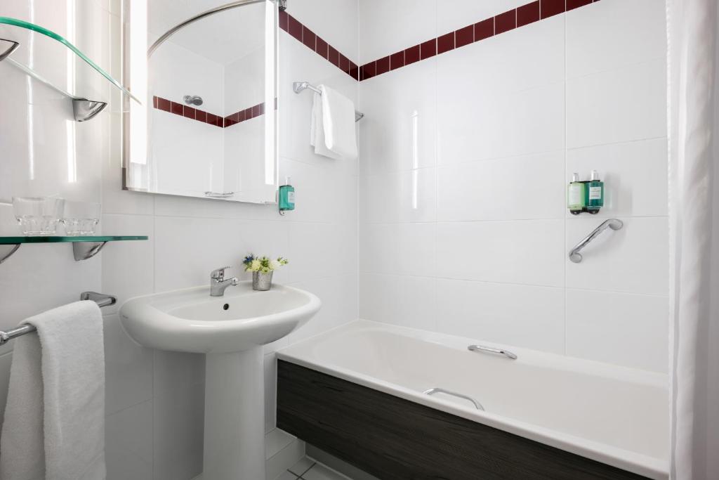 Leonardo Hotel Brighton - Resim 41