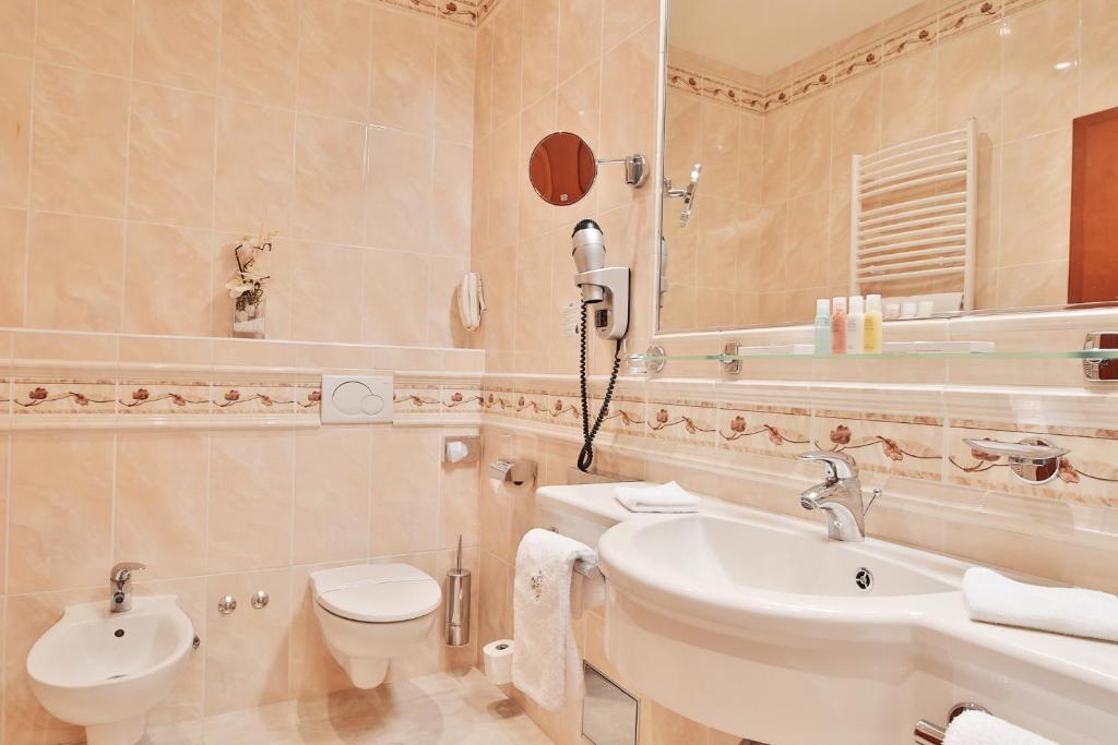 Olympia Wellness Hotel - Resim 12