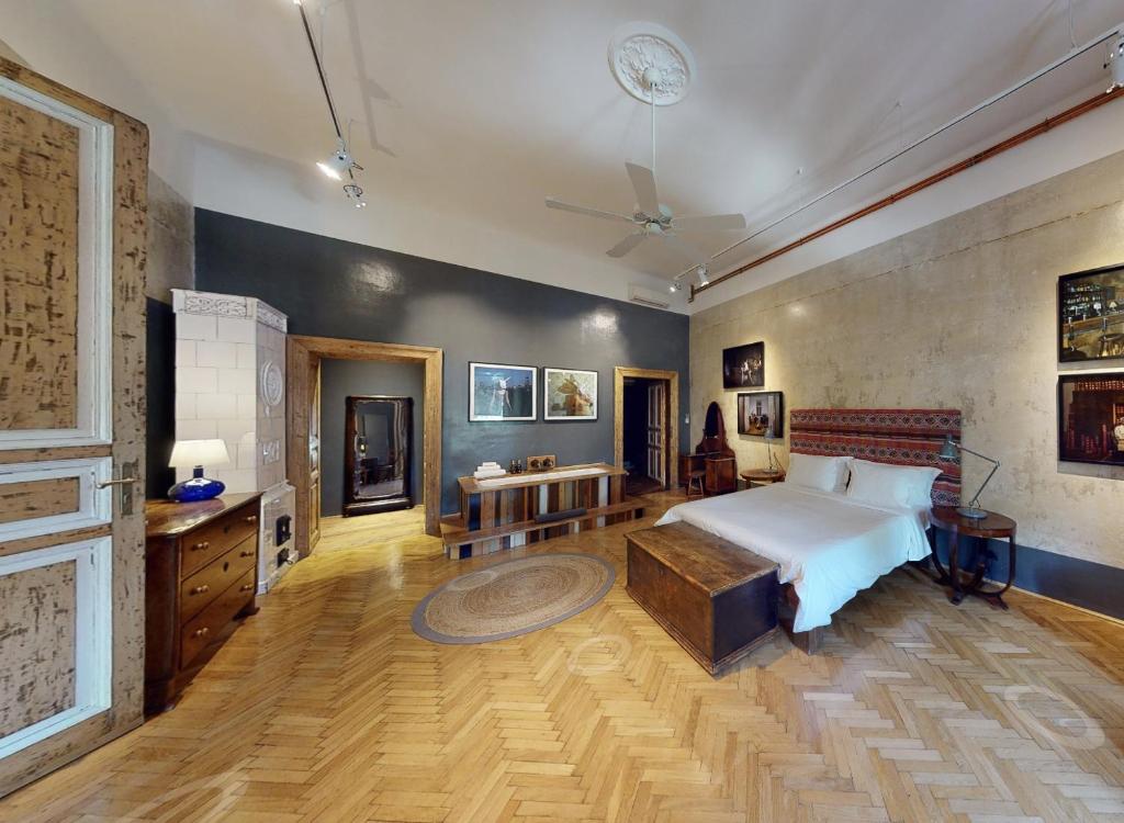 Postel nebo postele na pokoji v ubytování Brody House - boutique hotel