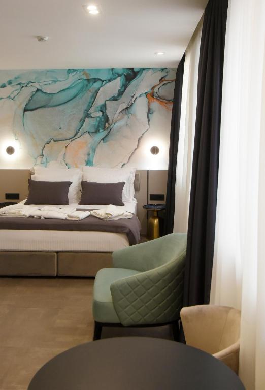 Grandeur Apartments - 6