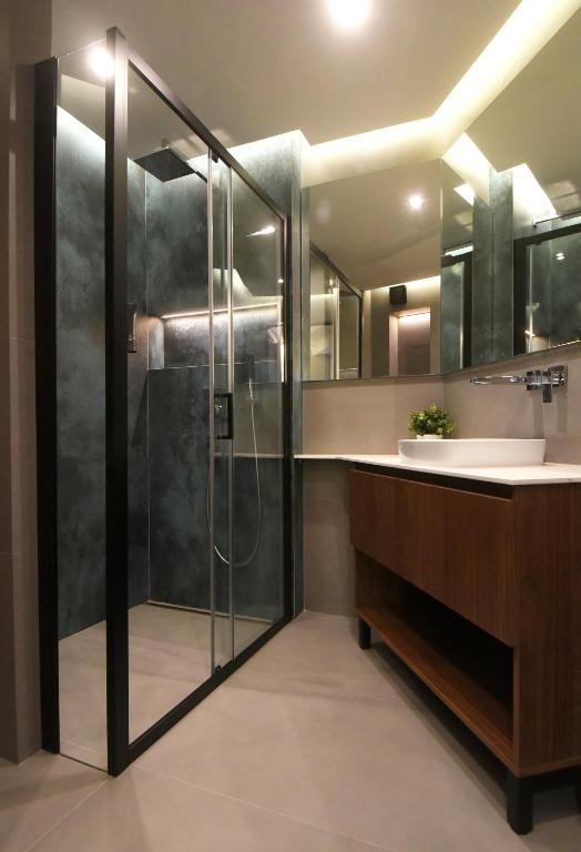 Grandeur Apartments - 11