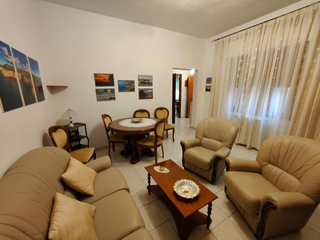 Casa Elce a Iglesias - Spazioso Appartamento con BBQ