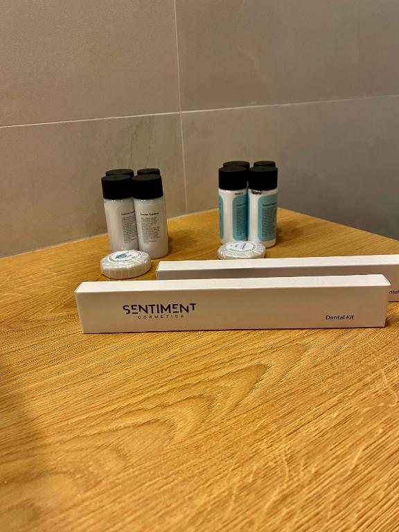 Sunshine Cozy Central Studio Basement - 10