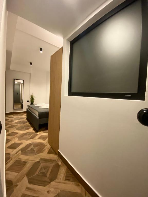 Sunshine Cozy Central Studio Basement - 4