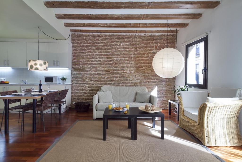 Inside Barcelona Apartments Esparteria - 3