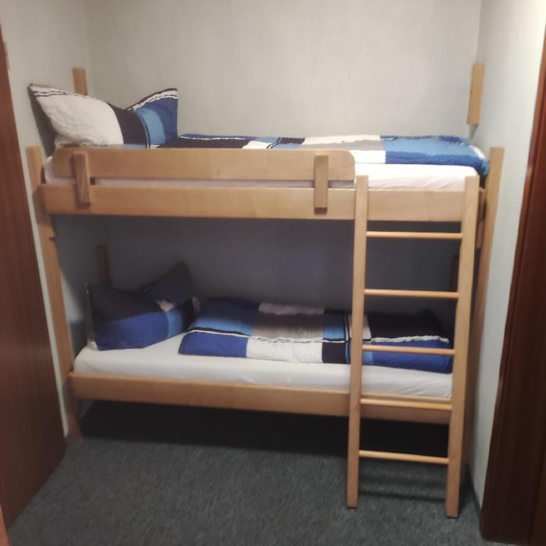 Gasthof Goldene Krone - Habitación Quíntuple (2 Adultos + 3 Niños)