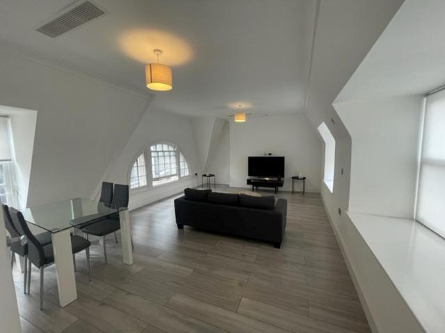 Fotografie z fotogalerie ubytování The Apartments Kensington High Street v Londýně