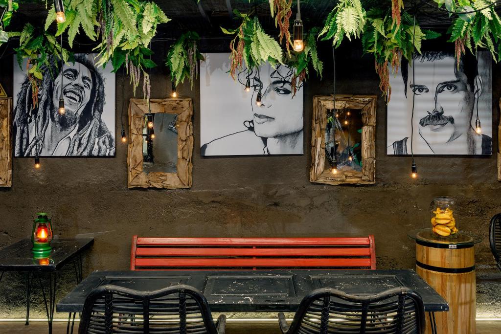 Foto dalla galleria di Hydeout Bakuriani a Bakuriani