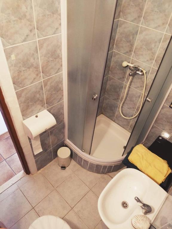 Koupelna v ubytování Apartmani Prgić