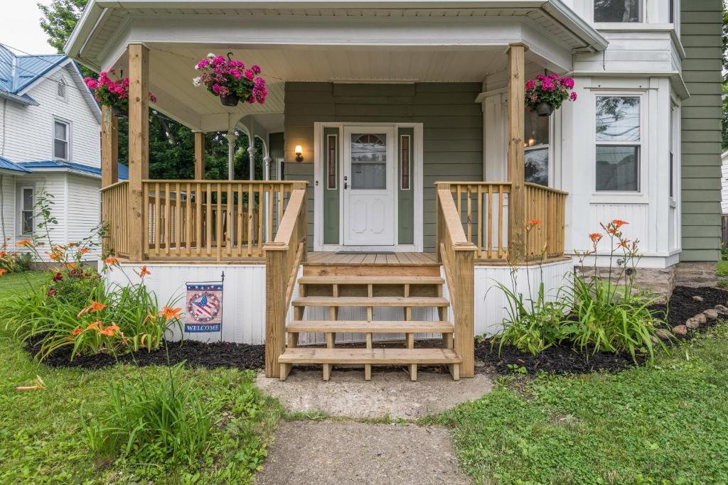 PetFriendly Penn Yan Home Wineries, Parks, Lakes, Penn Yan (updated