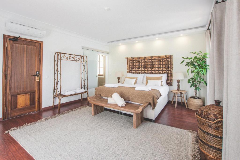 Villa Pietra Estoril Eco Guesthouse - Suite Con Vista A La Piscina