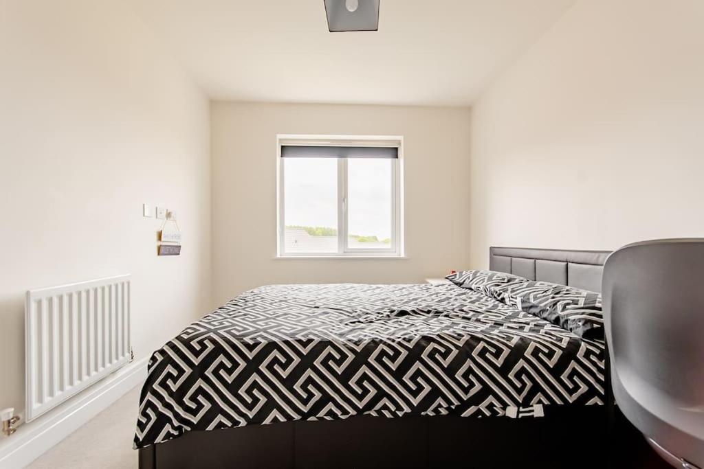 Fotografie z fotogalerie ubytování Private Double bedroom v destinaci Thringstone