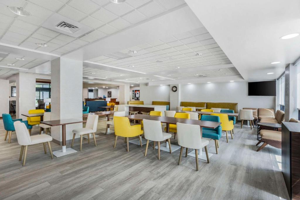 Posezení v ubytování Comfort Inn & Suites Voorhees-Mt Laurel