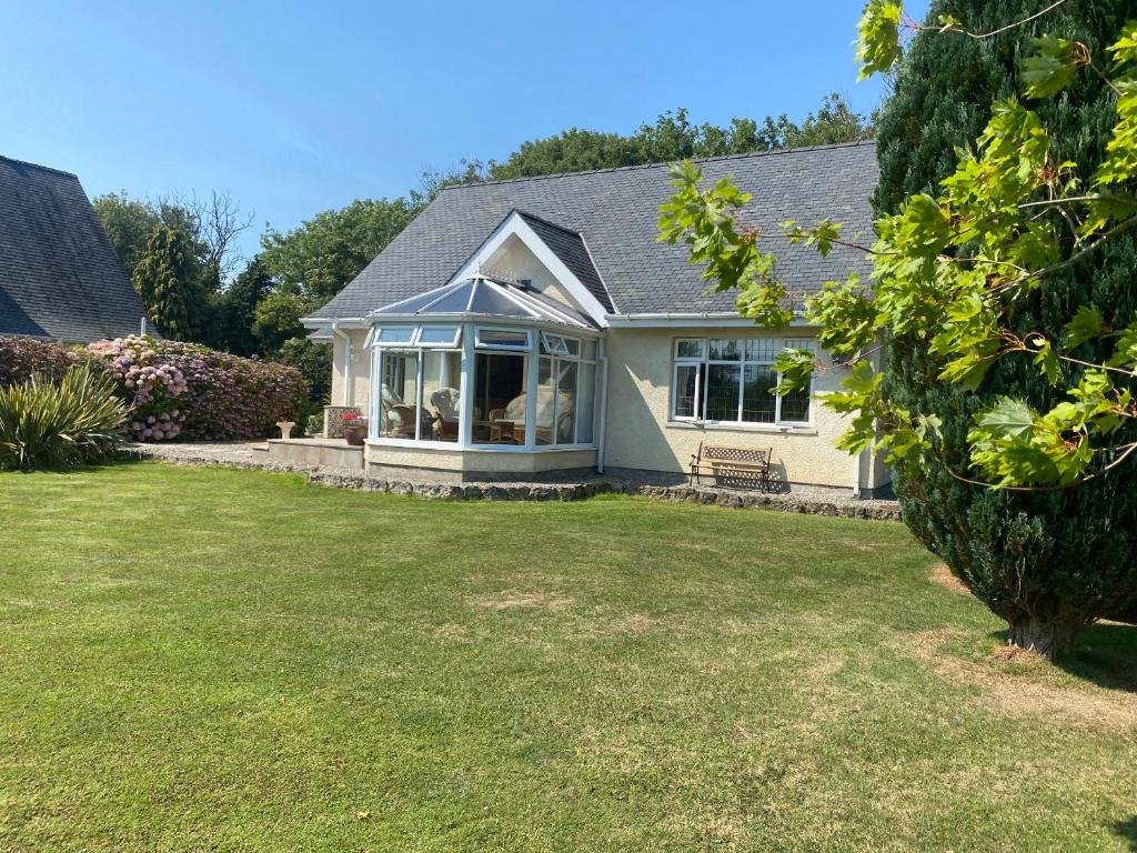 Fotografie z fotogalerie ubytování Bedw Arian Cottage v destinaci Benllech
