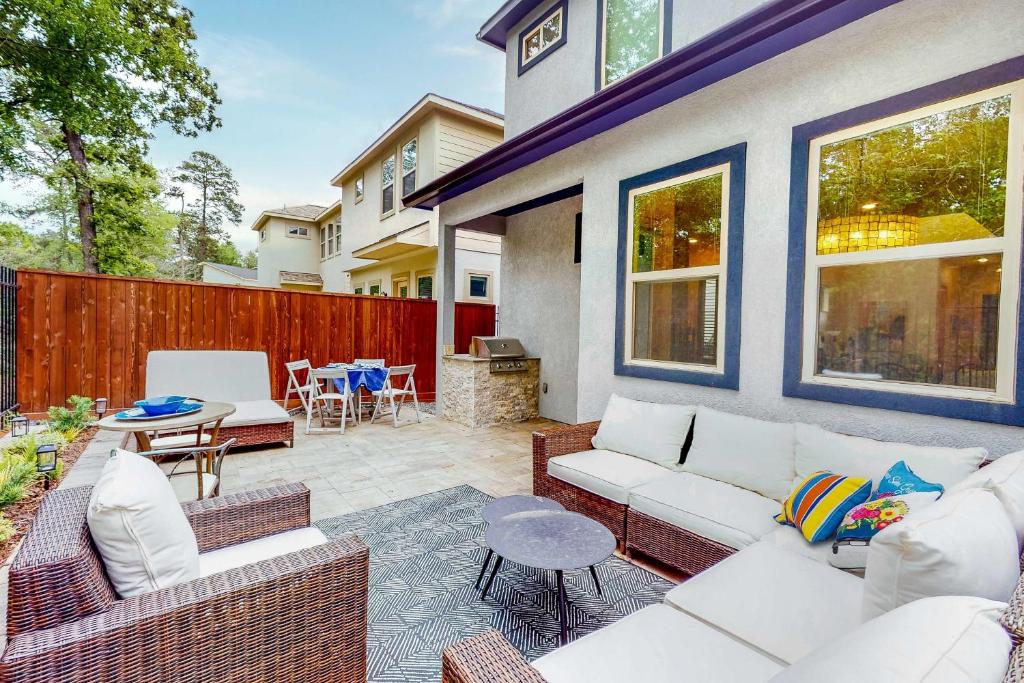 Patio Retreat, The Woodlands Updated 2024 Prices