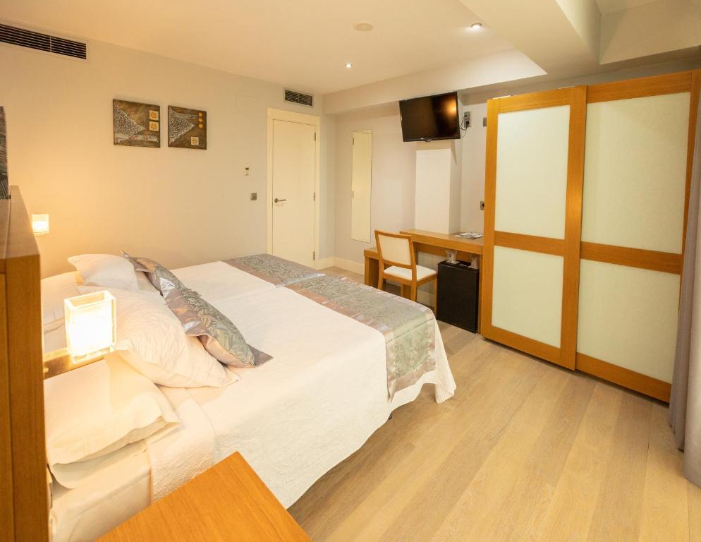Hotel Montedobra, Torrelavega – Updated 2023 Prices