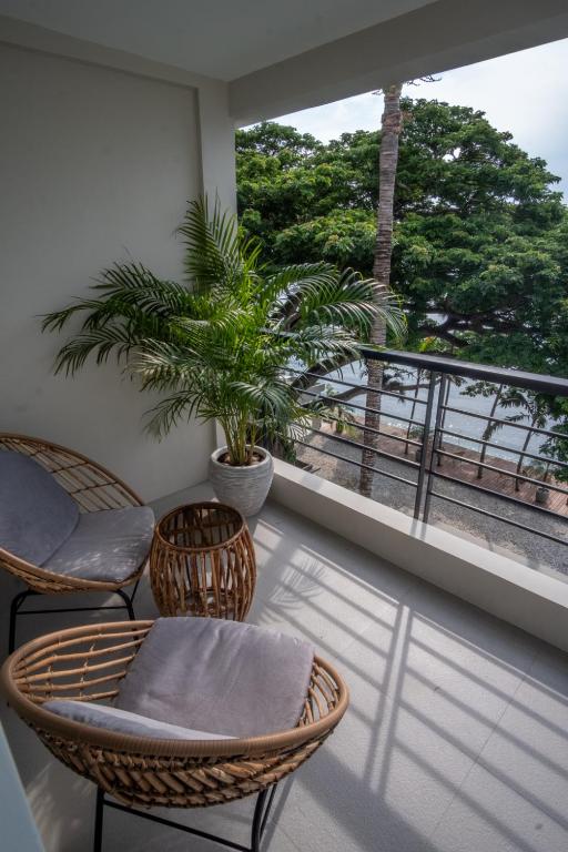 Balcone o terrazza di Solitude Acacia Resort