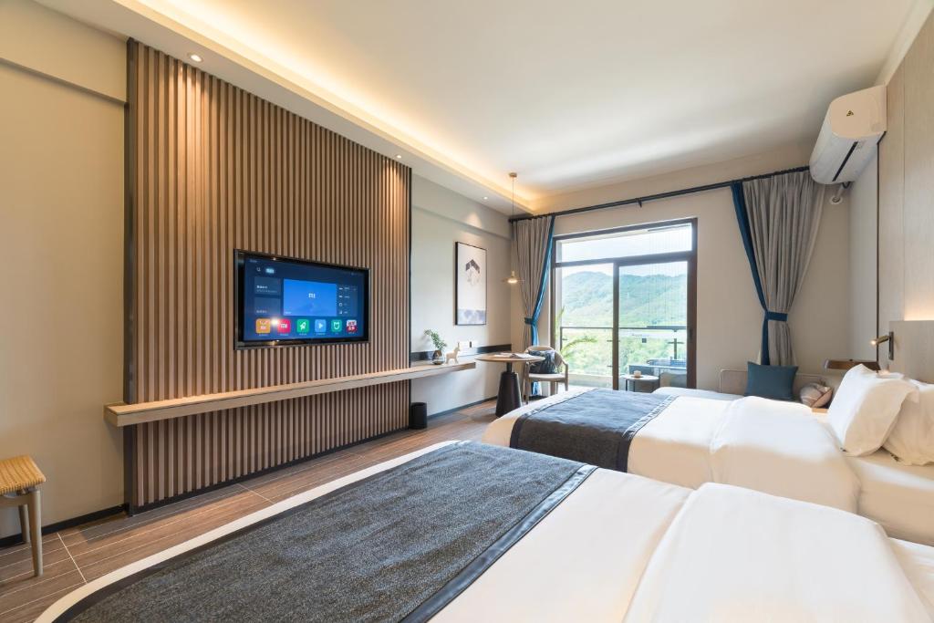 Mountain Tree Hotel Huizhou Longmen - Habitación Gemela Con Vista A La Montaña
