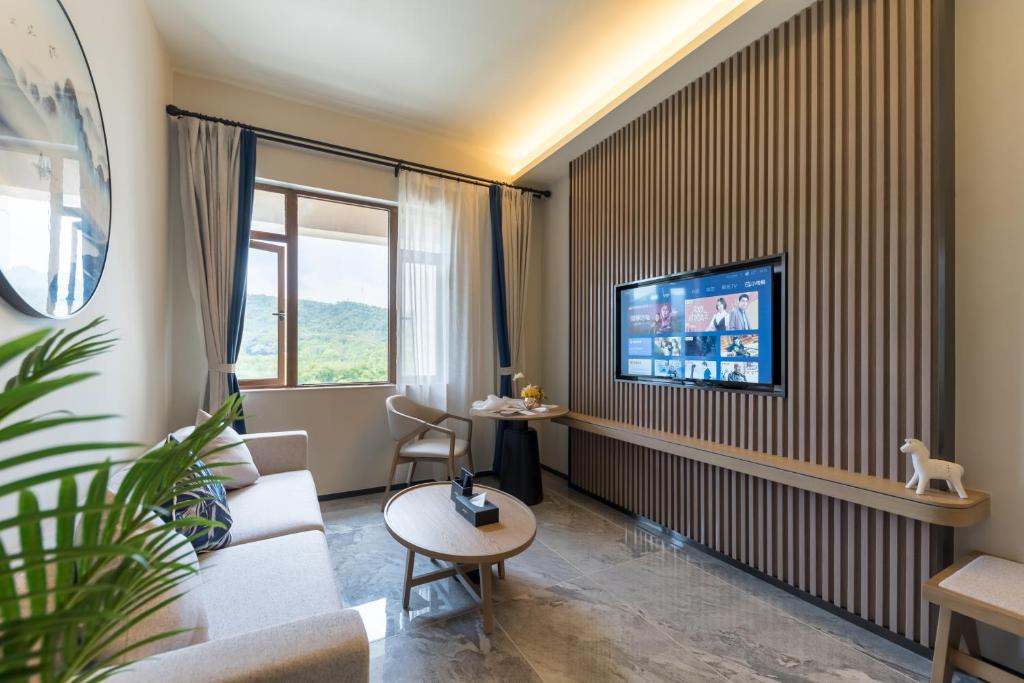 Mountain Tree Hotel Huizhou Longmen - Habitación Doble Con Vista A La Montaña