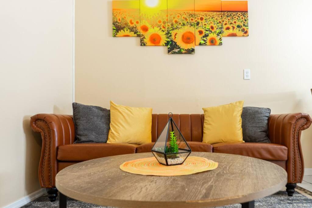 The Daffodil 3bedroom,parking, near Busch Gardens, Tampa (updated
