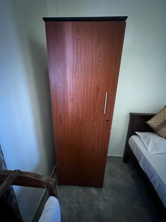 Postel nebo postele na pokoji v ubytování N Joy Inn