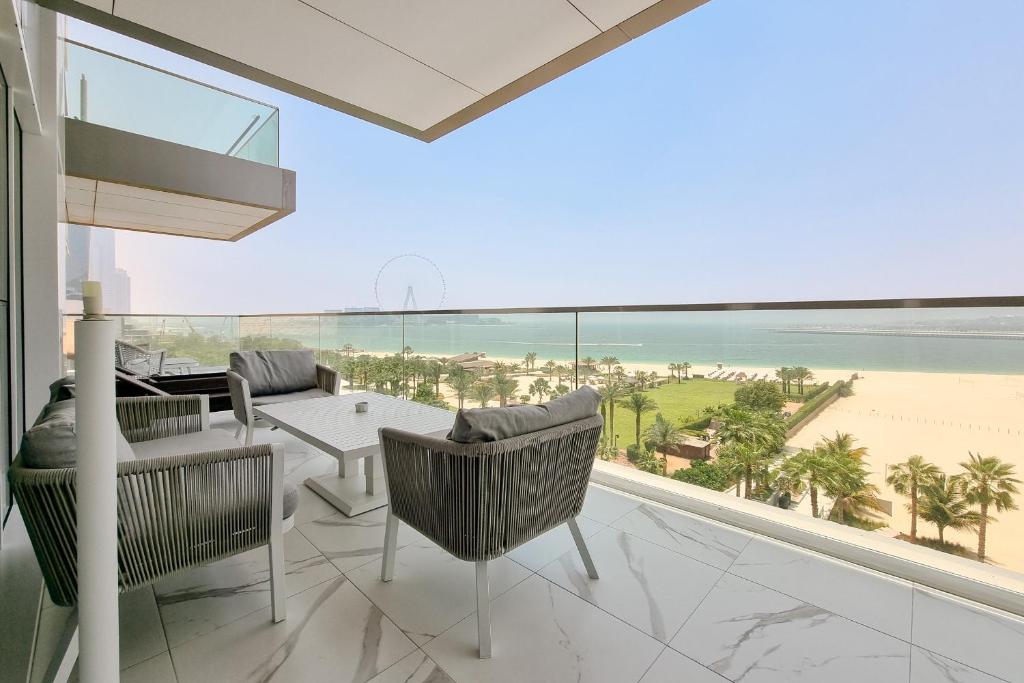 ALH Vacay – Amazing 3 Bedroom with Direct Beach Access