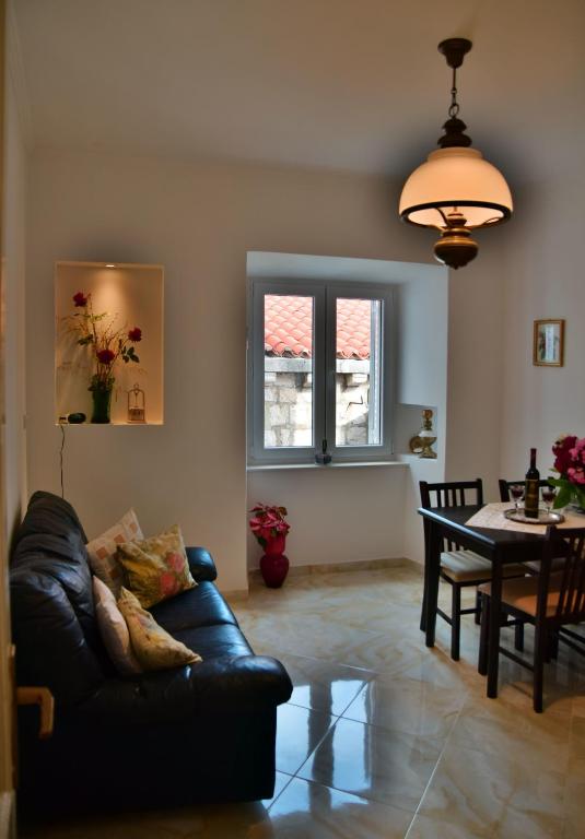 Posedenie v ubytovaní Apartment Dona Vesna