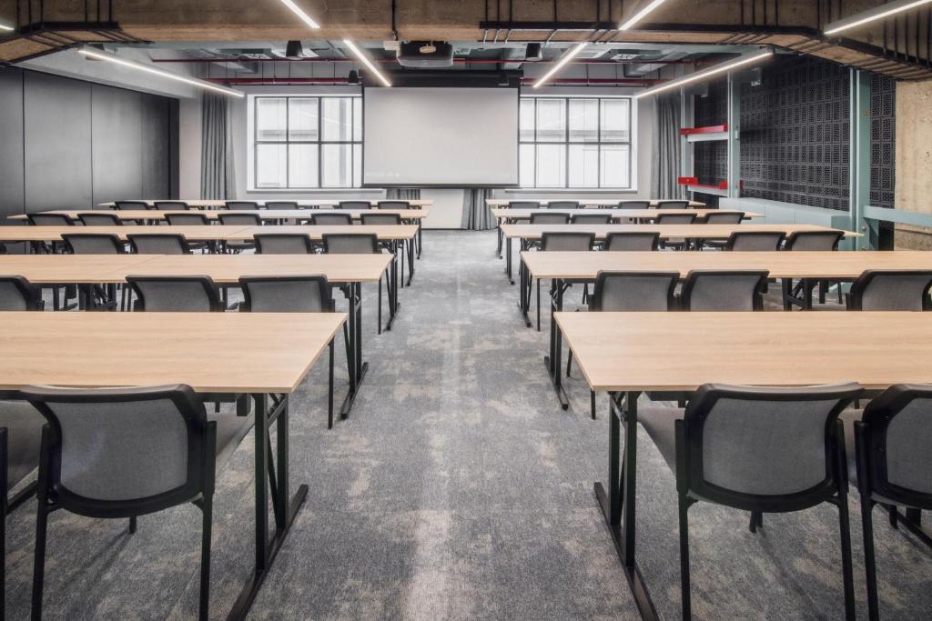 MONTOWNIA Lofts & Experience - Resim 41