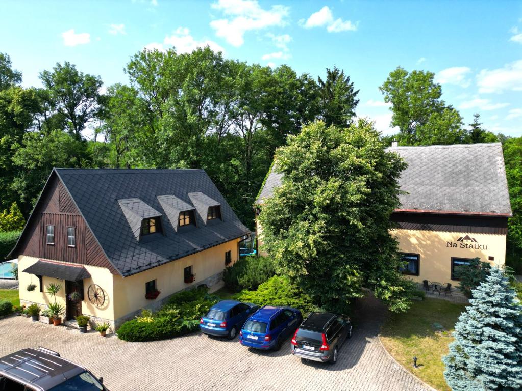 Budova, kde se aparthotel nachází