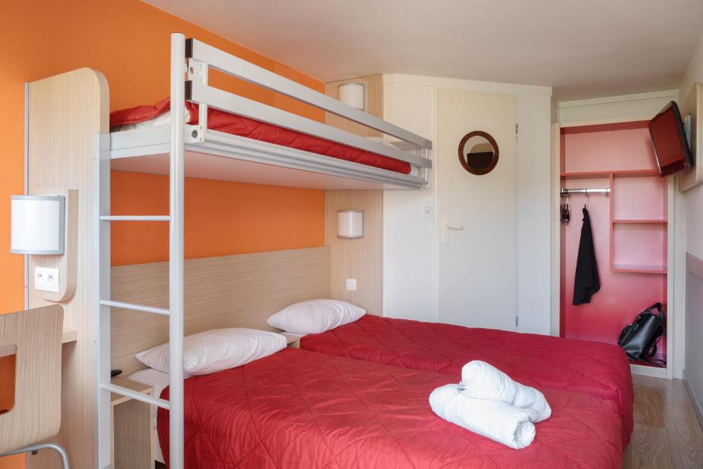 Premiere Classe La Ville Du Bois - Chambre Triple